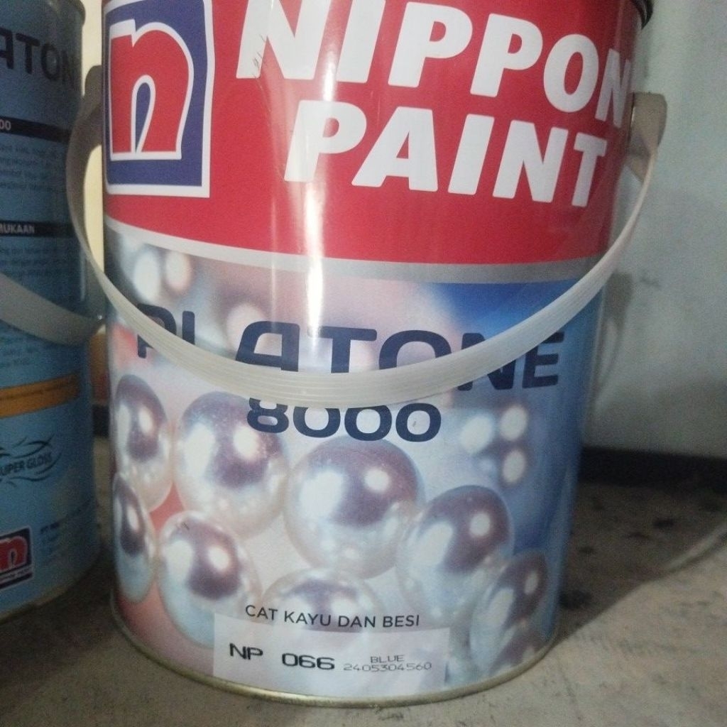 platone Nippon paint 8000 Biru 066