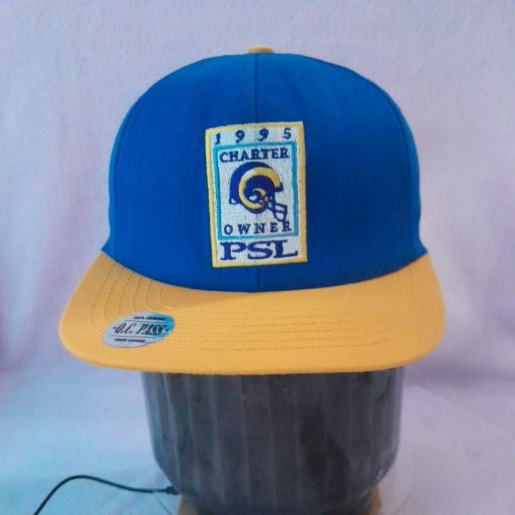 topi brand second ( USA )