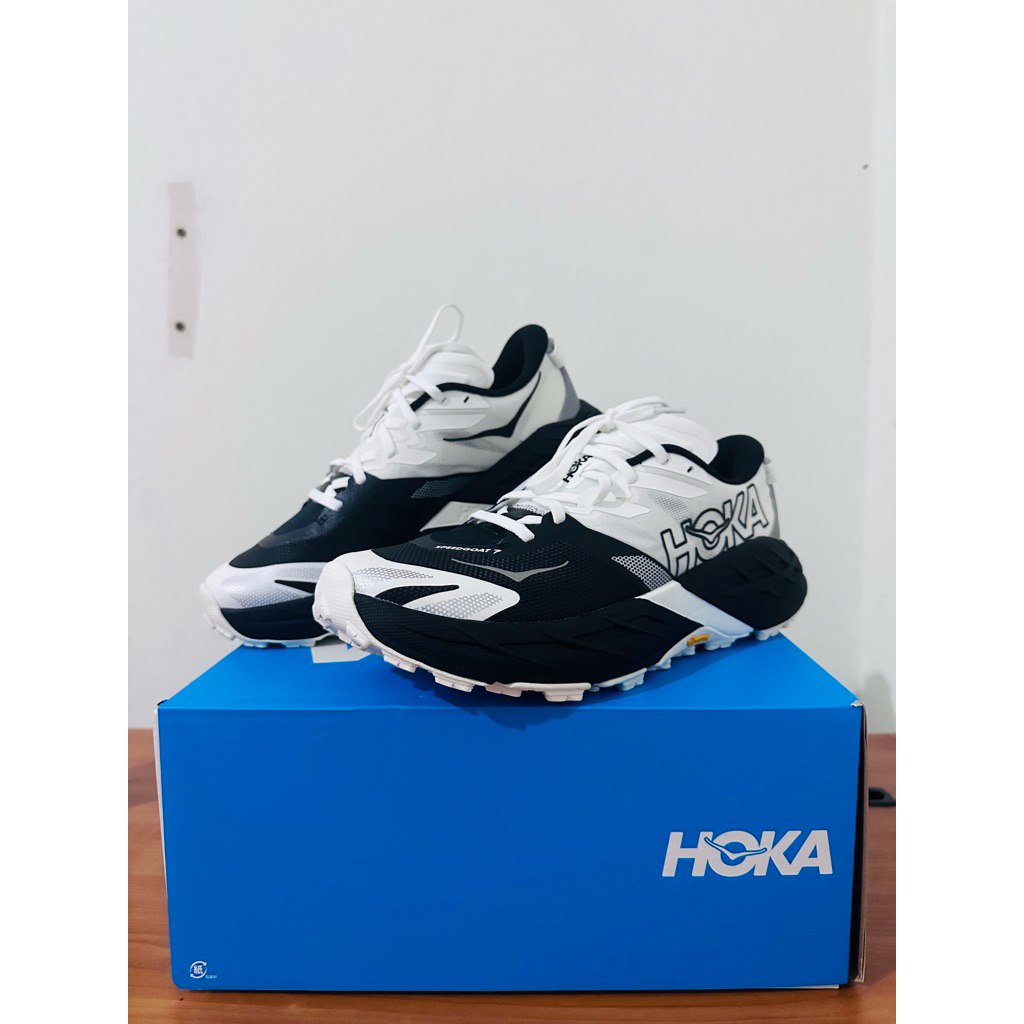 Hoka Speedgoat 7