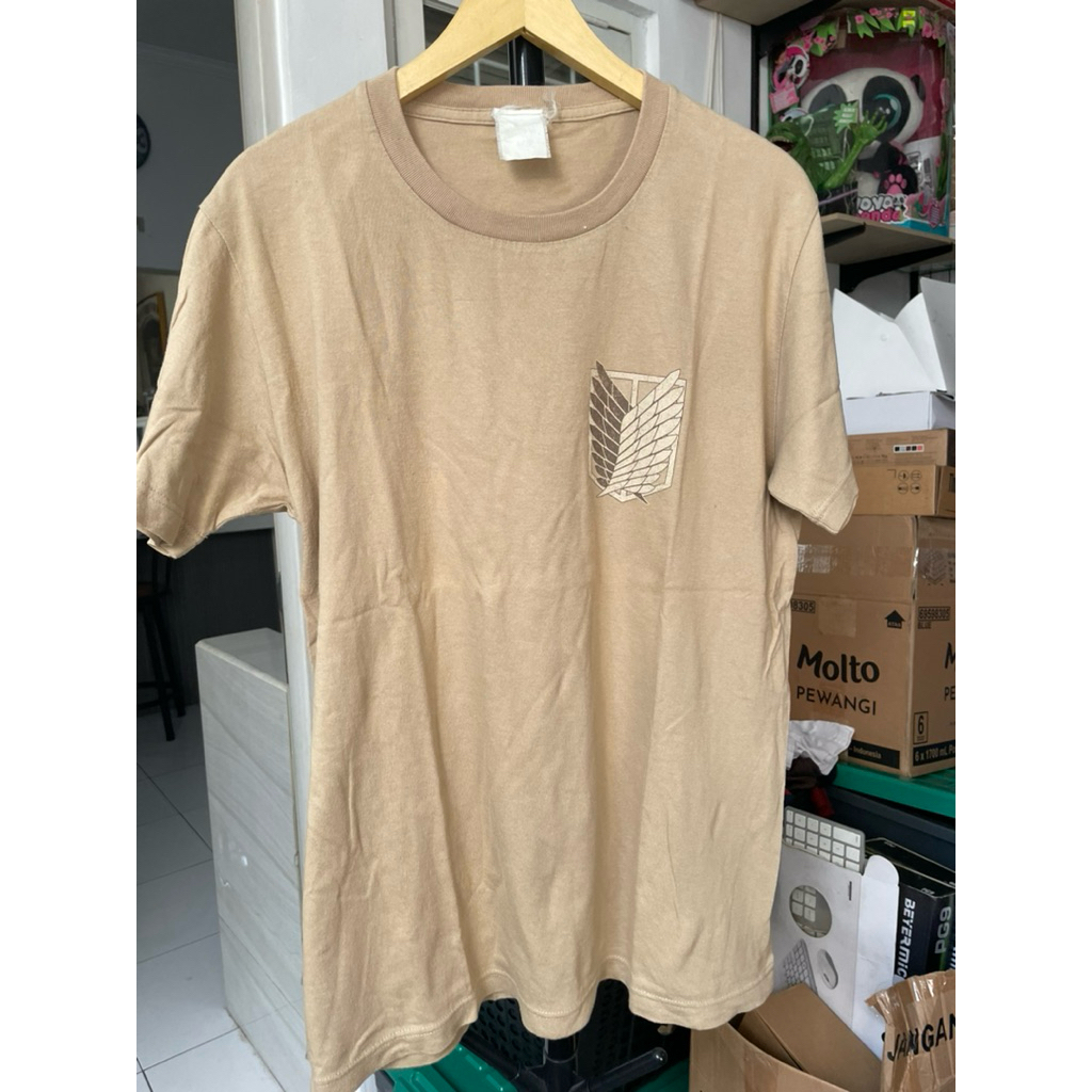Kaos Anime Attack on Titan preloved