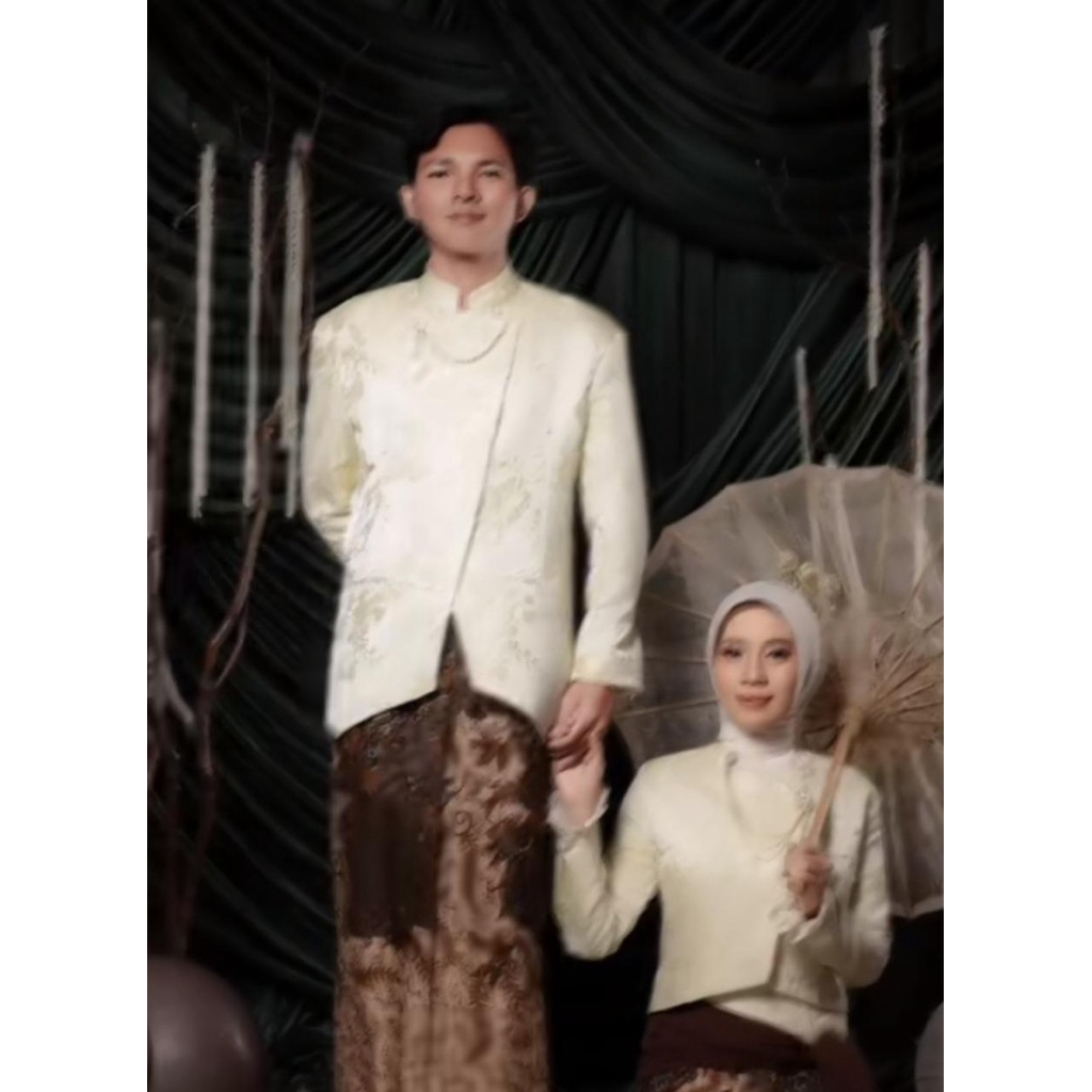kebaya kebaya janggan ivory kebaya prewedding beskap ivory beskap prewedding couple prewedding kostu