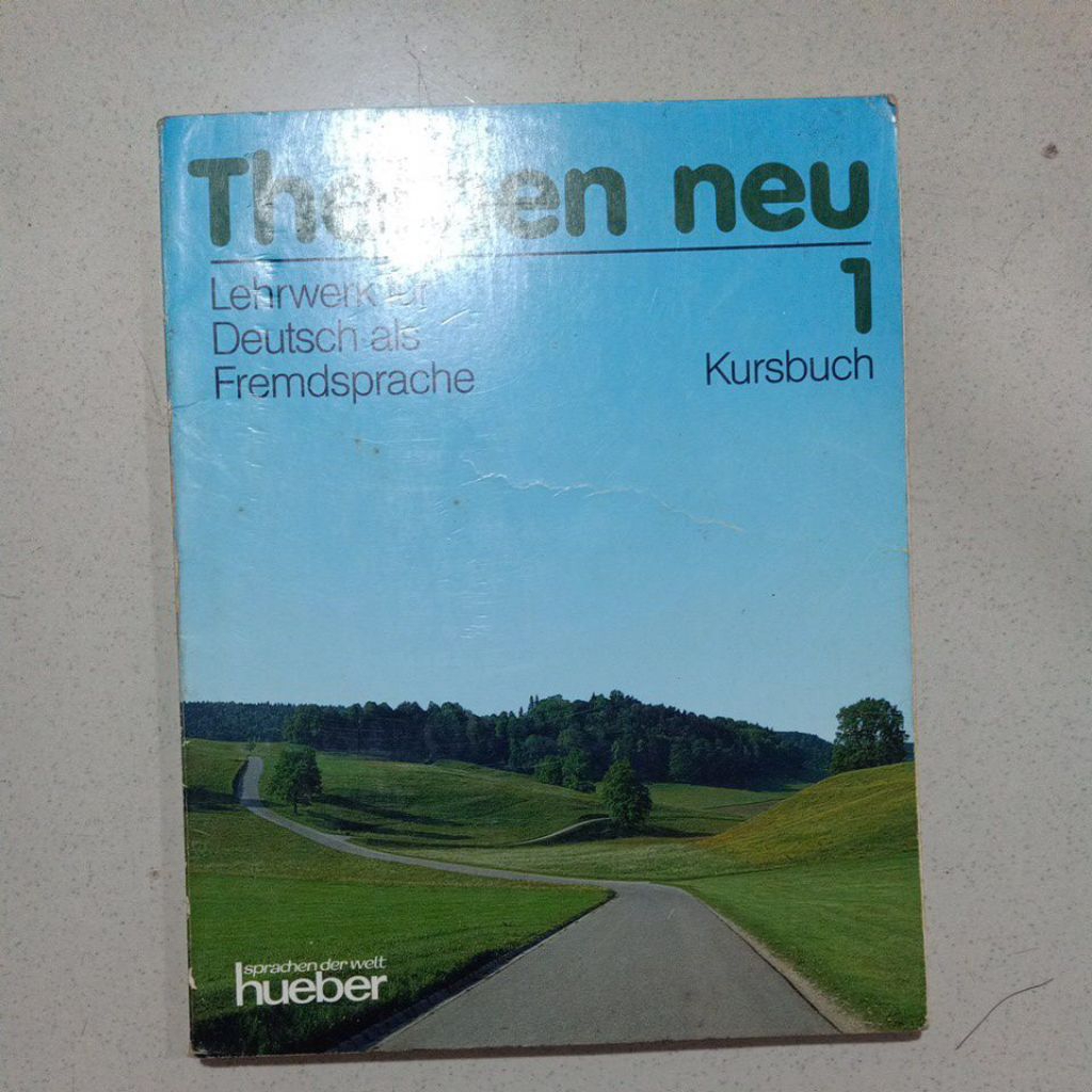 buku bahasa Jerman:THEMEN NEU 1 oleh Hueber