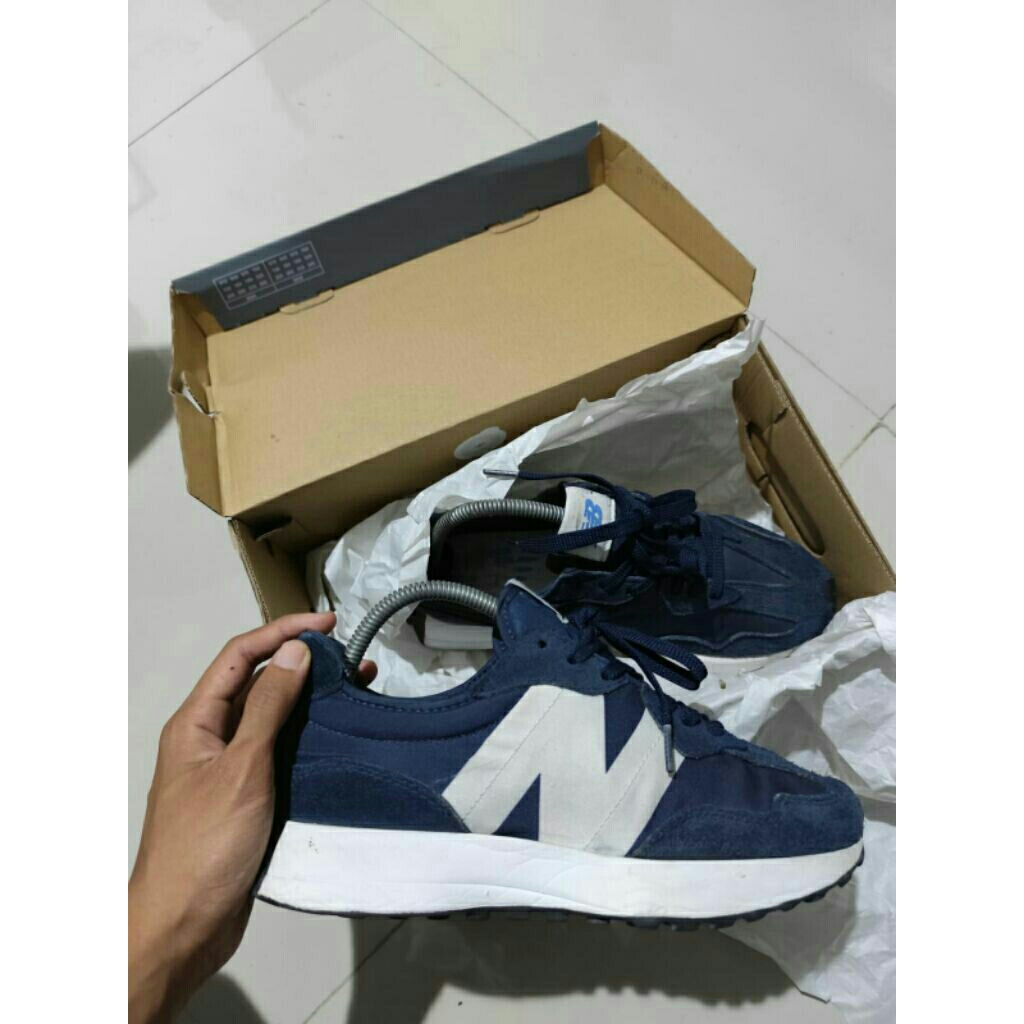 SEPATU NEW BALANCE 327 NAVY