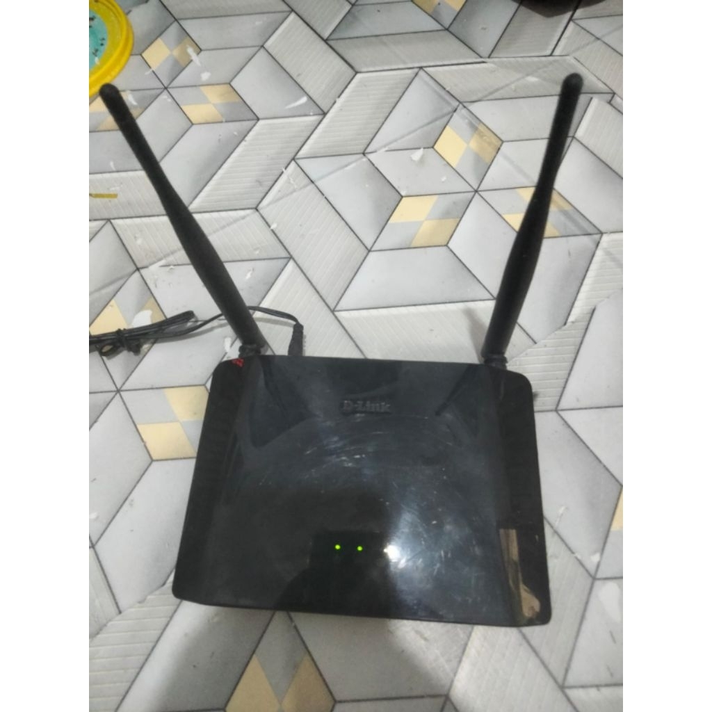 ROUTER D-LINK  DIR-612 BEKAS NORML