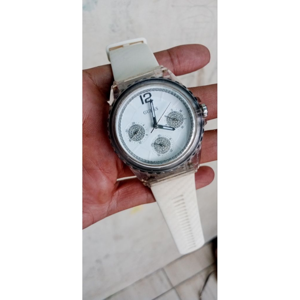 Preloved Jam Guess Chrono Wanita