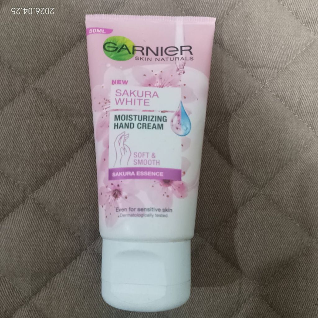 Garnier Sakura White Moisturizing Hand Cream Light Complete Whitening Serum Milk UV Body Lotion Skin