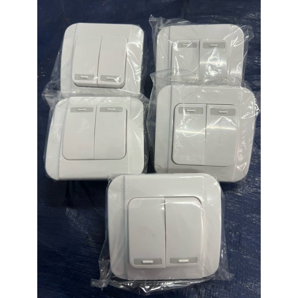 saklar Broco tombol 2 Broco Saklar Seri G162 Putih