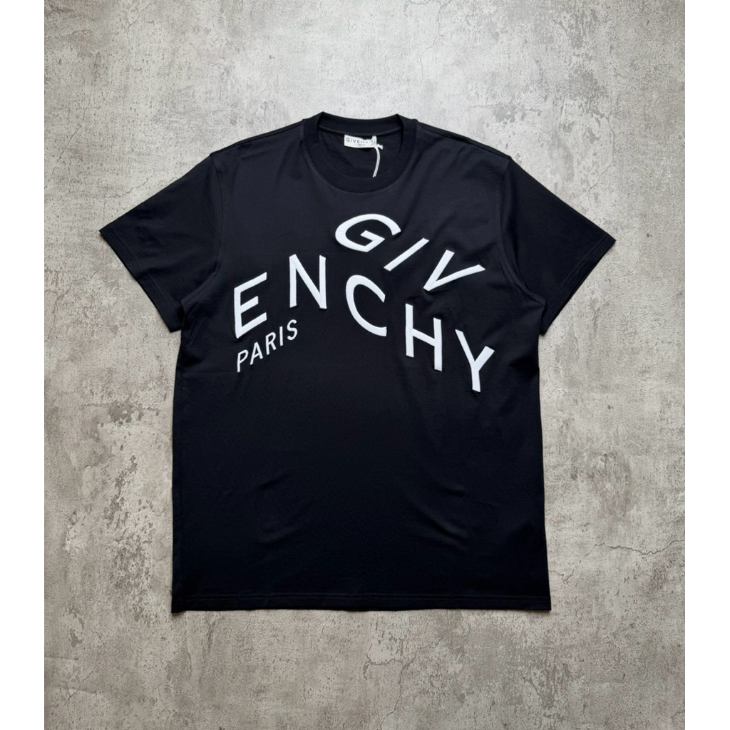 givenchy refracted embroidered black t shirt authentic
