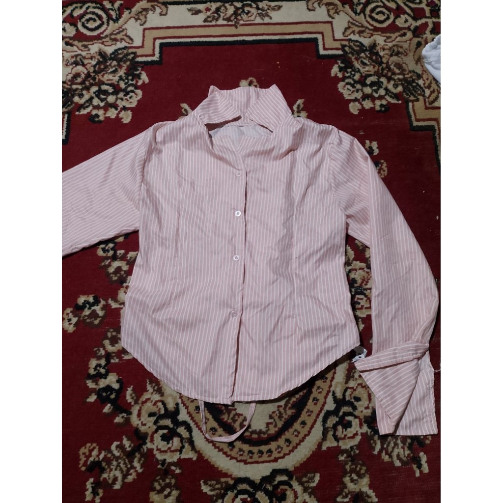 kemeja salur pink