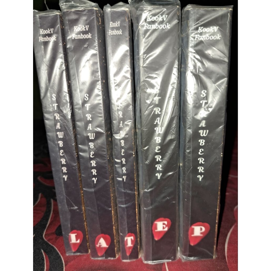 Preloved Fanbook Novel Kookv BTS Strawberry PETAL Hitamputae