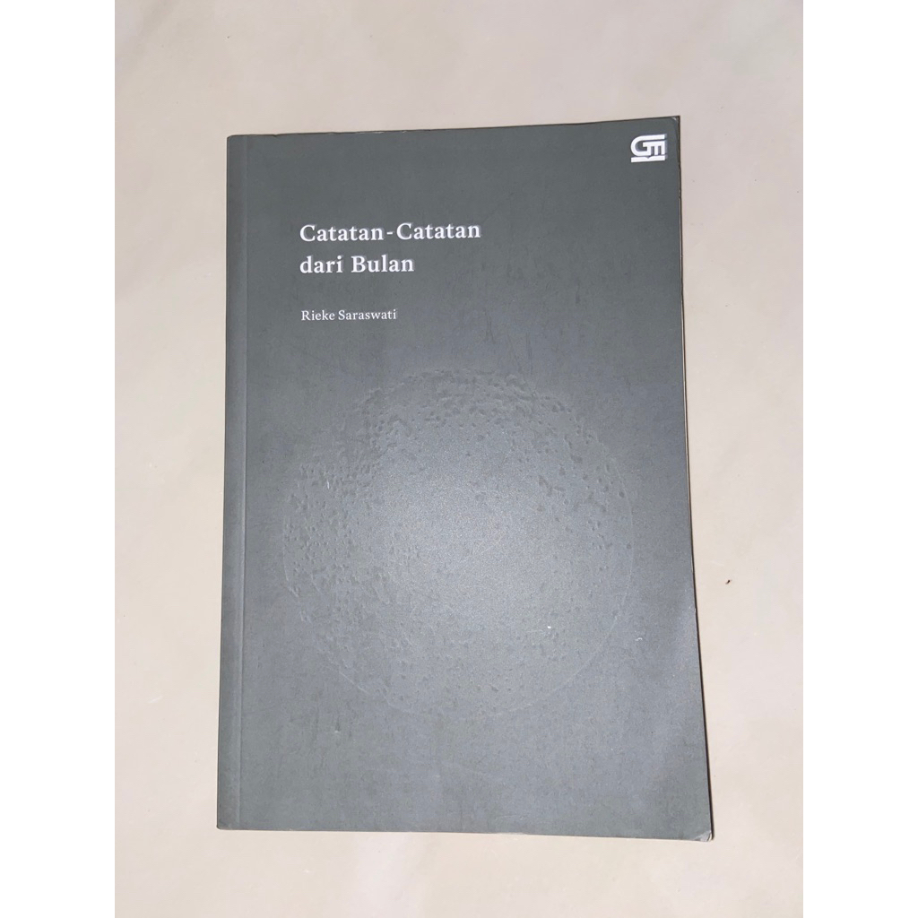 Catatan catatan dari bulan