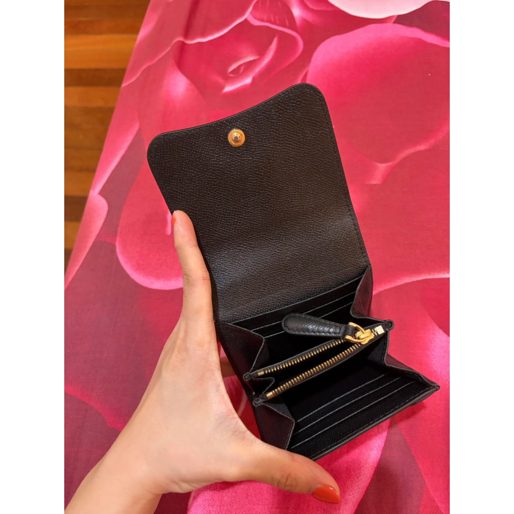 AMI Compact Wallet in Black 6card slots second Original