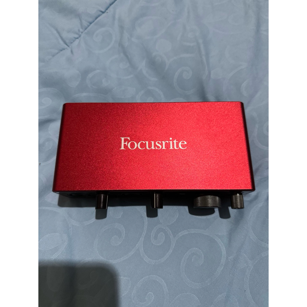 Focusrite 2i2 gen 3rd audio interface / Second