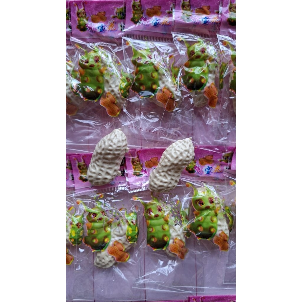 GROSIR 24pcs Mainan Permen Kacang Kacangan isi Jelly Serangga dll / Prank Toys