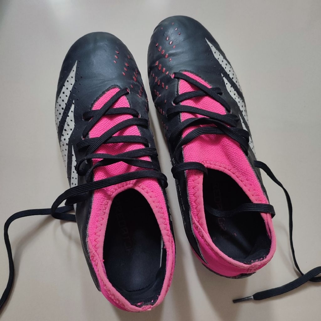 sepatu bola anak PRELOVED