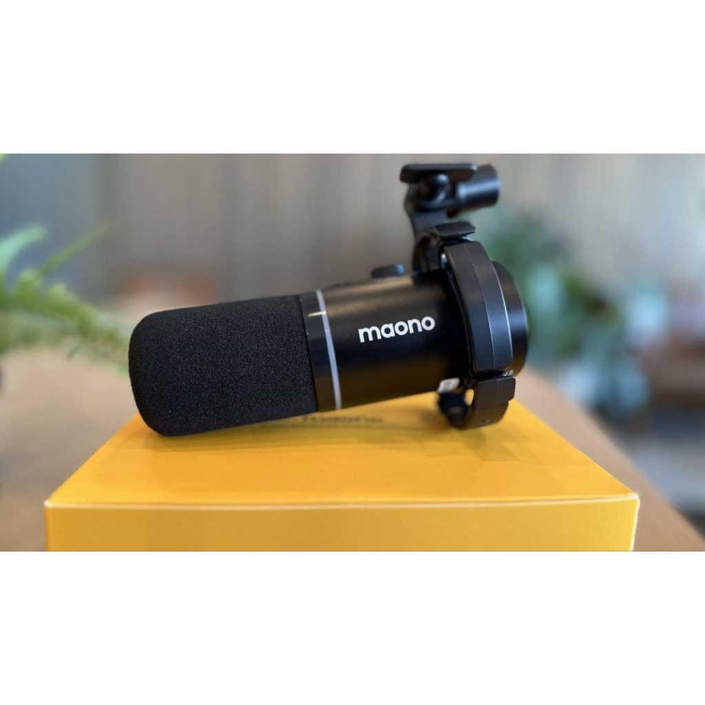 Mic maono PD200X like new