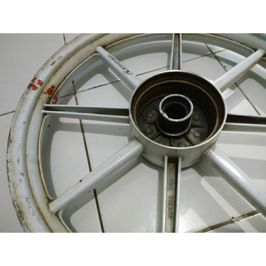 Velg Belakang racing one 1  buat bebek honda KpH supra x 125 karisma Kharisma palang 8 TAG racing bo