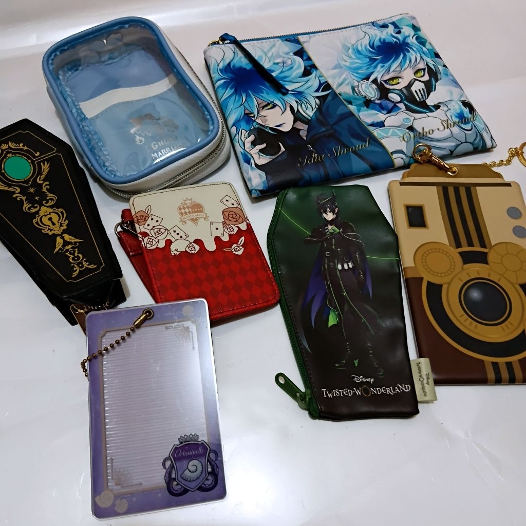 official Twisted wonderland card holder, nametag, pouch, case