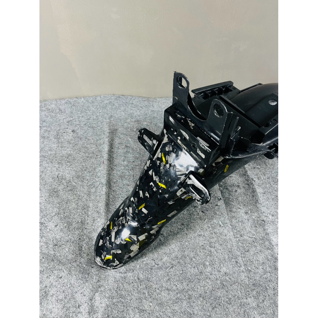 Spakbor belakang Yamaha 125 Zr Carbon karbon forged asli original