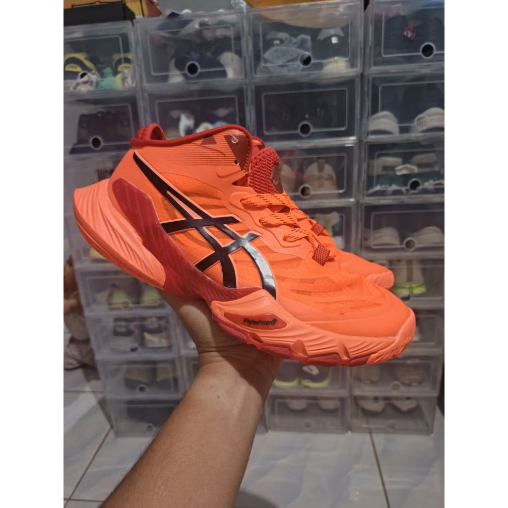 Sepatu Volly Asics Metarise (size 41 fit to 40)