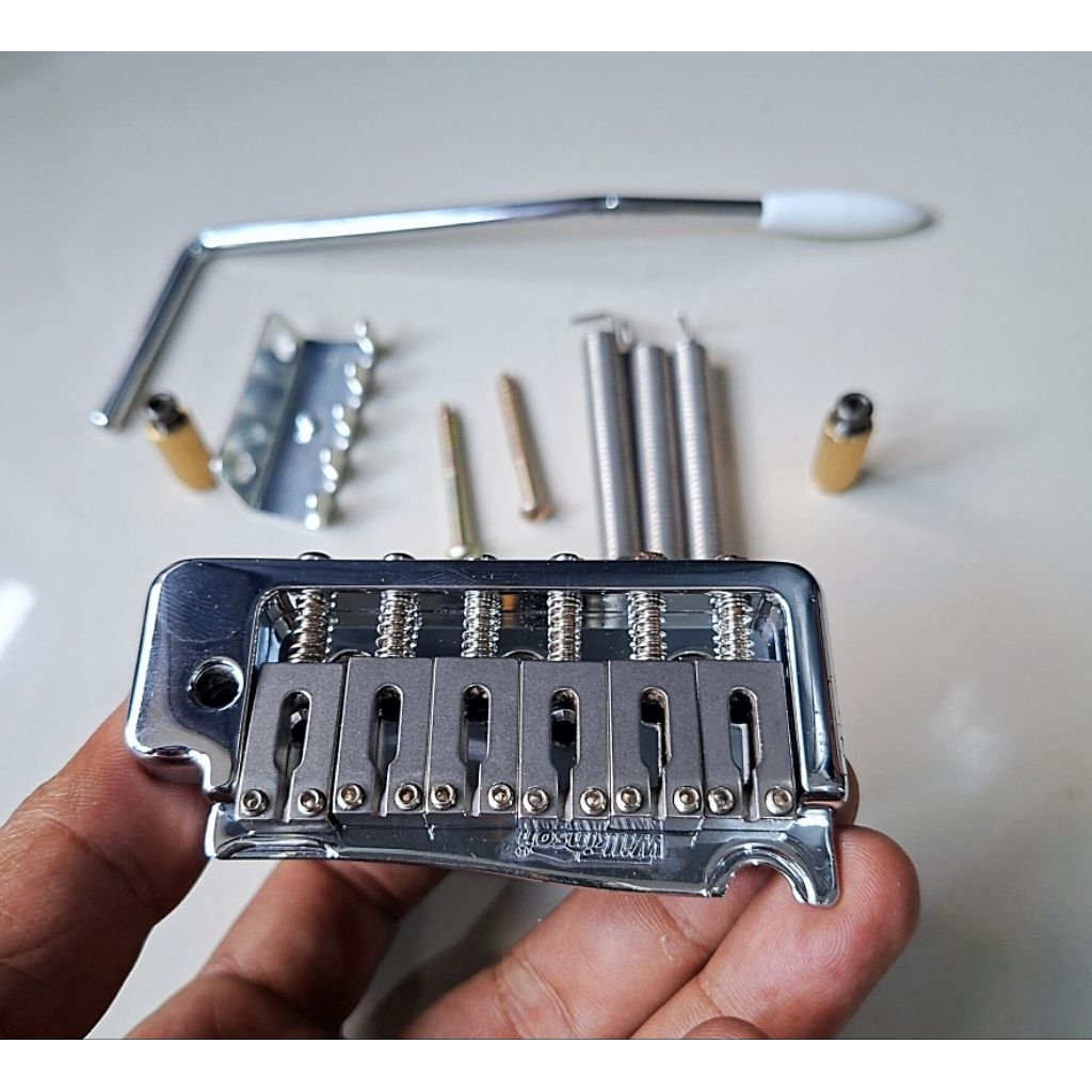 Bridge gitar tremolo Wilkinson WPV 2 Point Original
