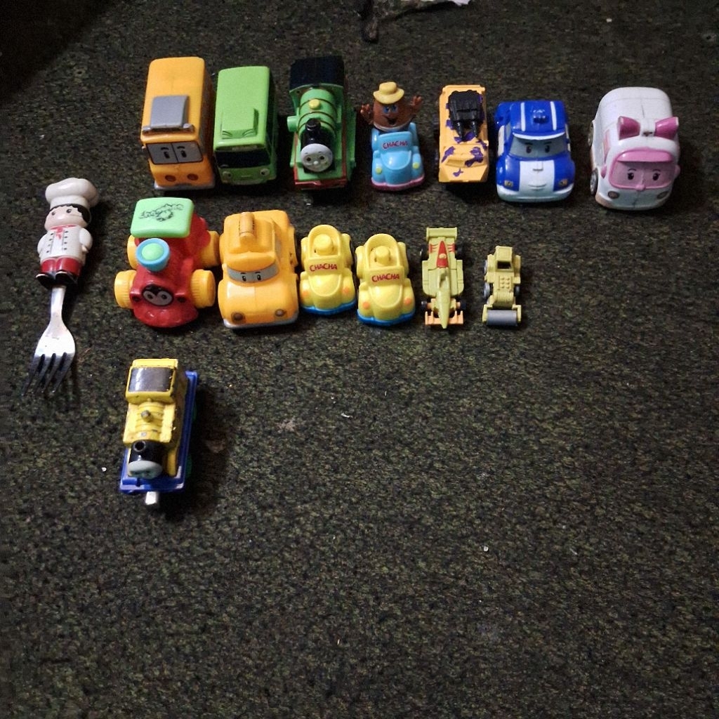 mainan mobil kereta