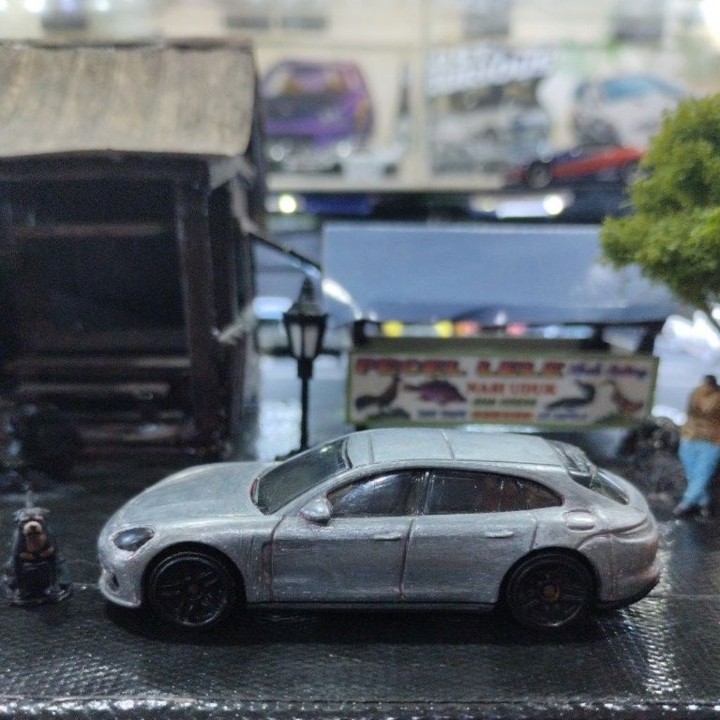 HOT WHEELS LOOSE PORSCHE PANAMERA