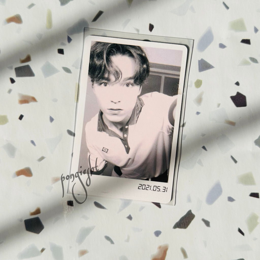 Photocard Official Seventeen Vernon Dicon 101 Pola Putih