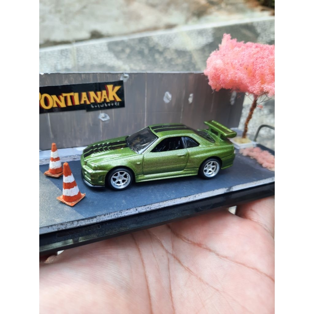 Hot Wheels Nissan Skyline R34 Hijau Jade Loose