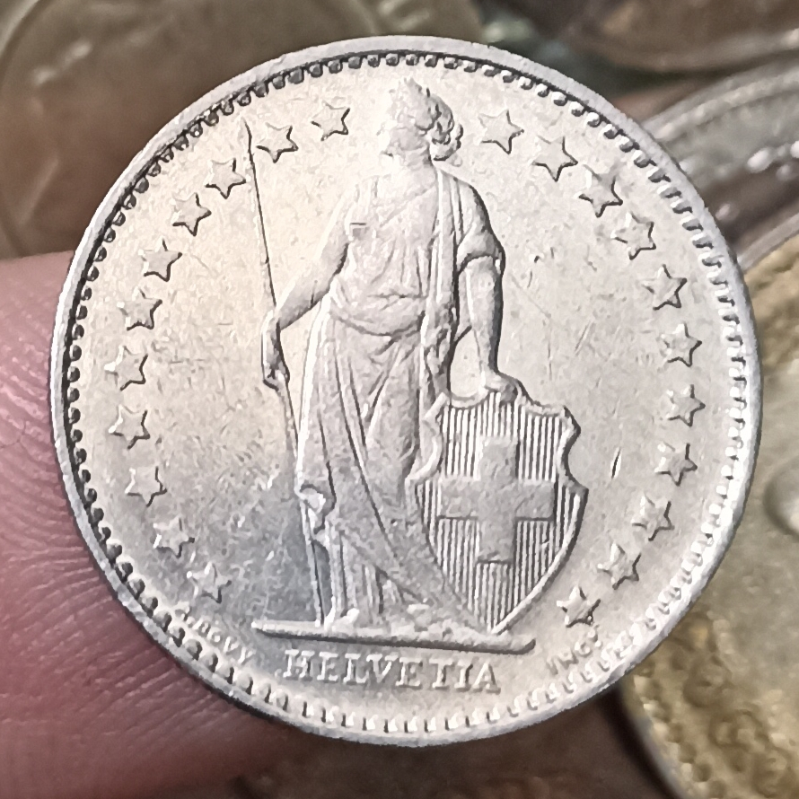 Koin Kuno Swiss / Switzerland ½ Franc Helvetia standing Tahun 1982