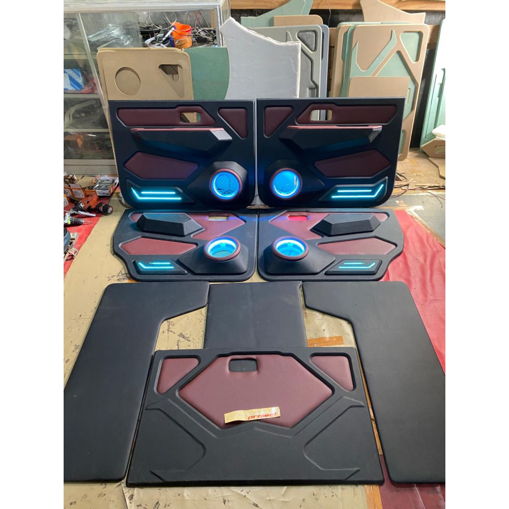 Doortrim Custom Panther Kotak + Led