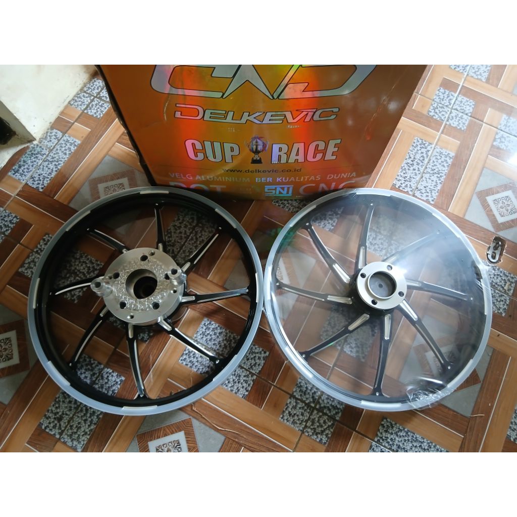 Delkevic m8 ring 17 vario 160 abs stylo 160 abs