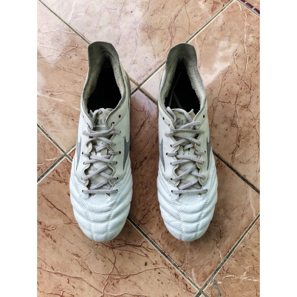 Sepatu Bola Mizuno Morelia Neo 3 Japan