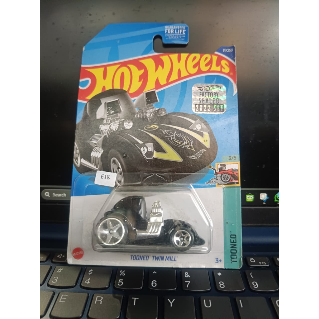 Hot wheels Tooned twin mill treasure hunt Factory Sealed 2022