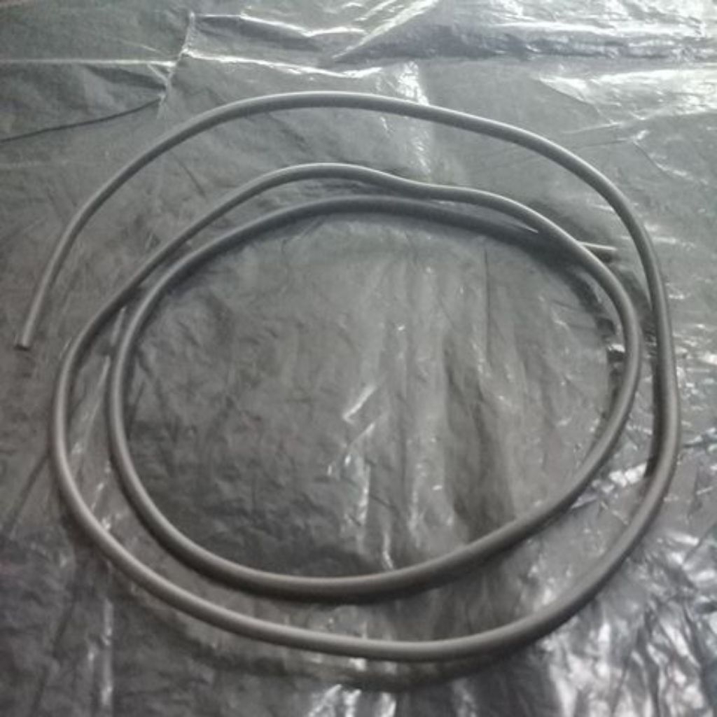 kabel kawat tunggal nya 4mm potongan 1 meteran