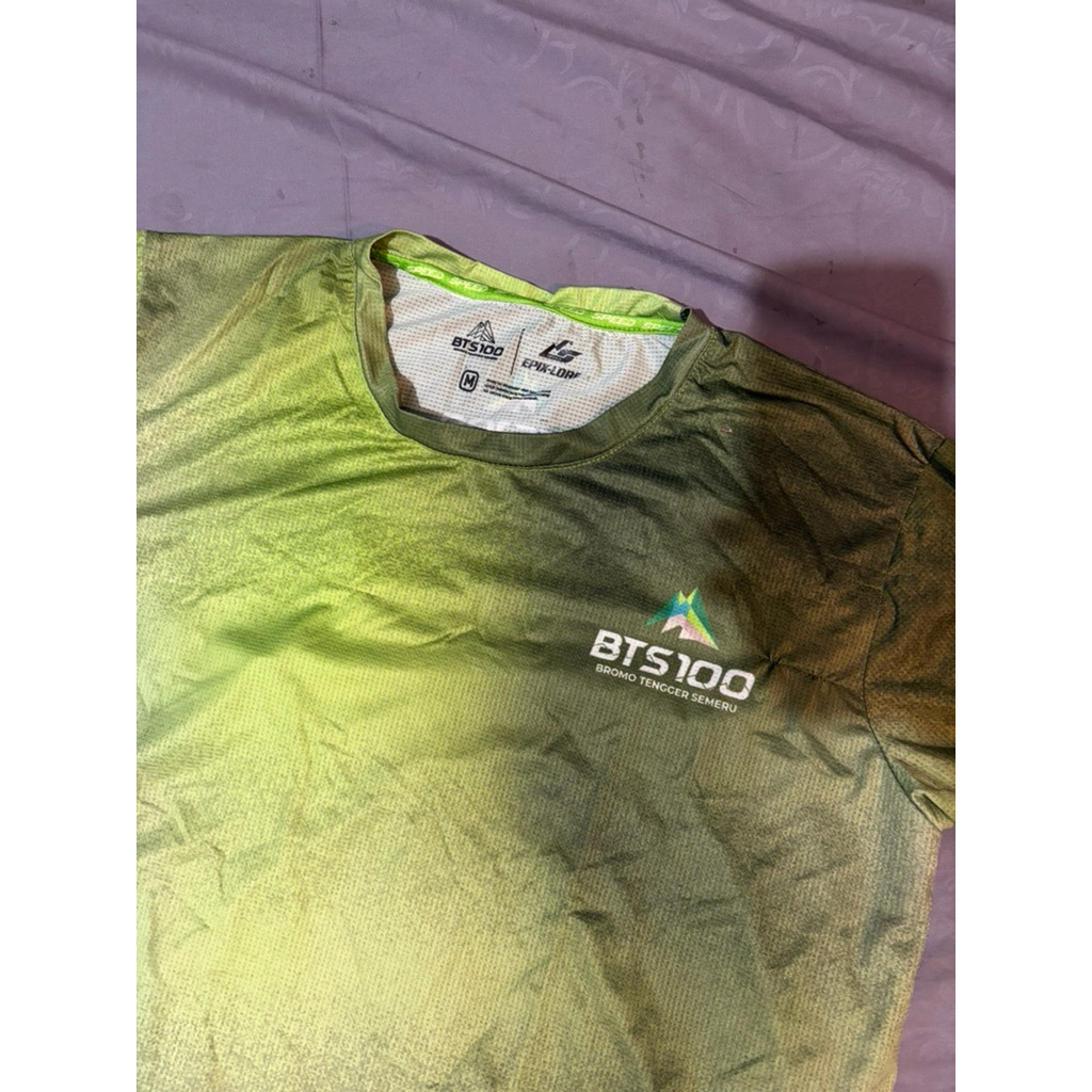 Jersey BTS Ultra Bromo 2025 30k Finisher Size M