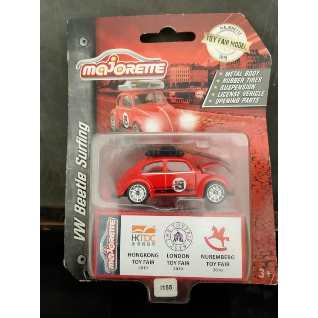Majorette VW Beetle surfing.