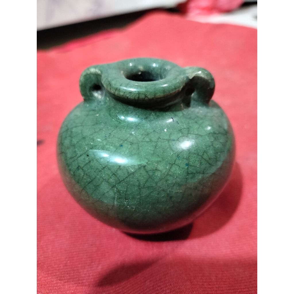 Guci antik china keramik hijau celadon.Buli buli antik