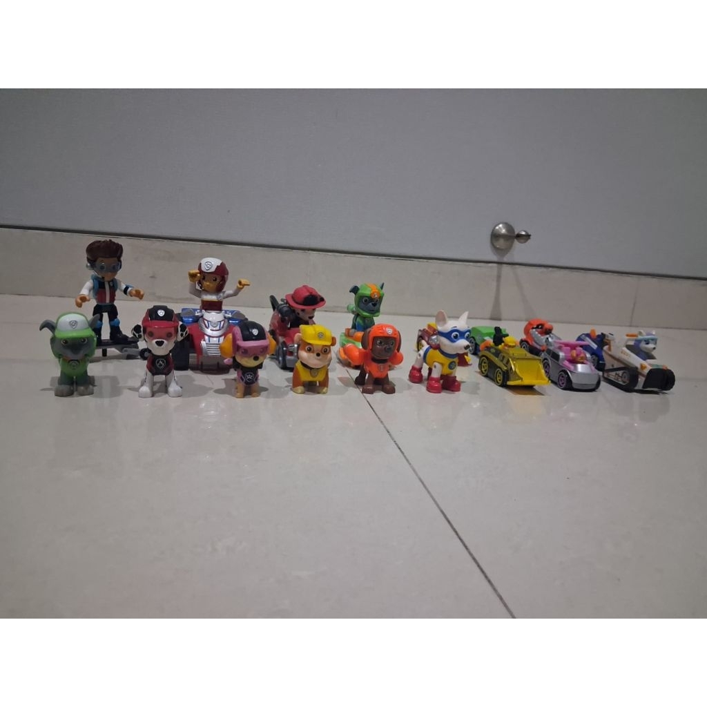 Set mainan paw patrol asli preloved