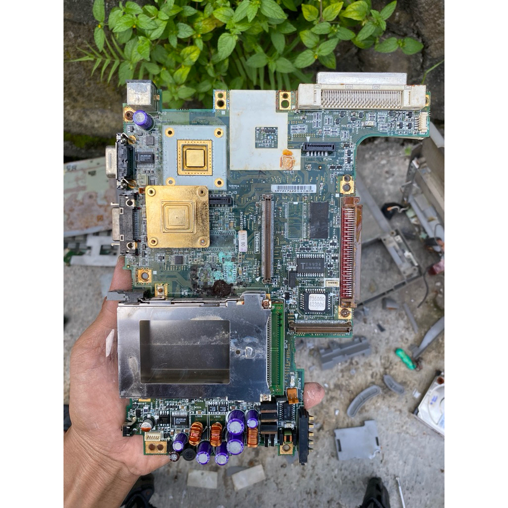 Mobo Laptop Jadul Toshiba 200cds