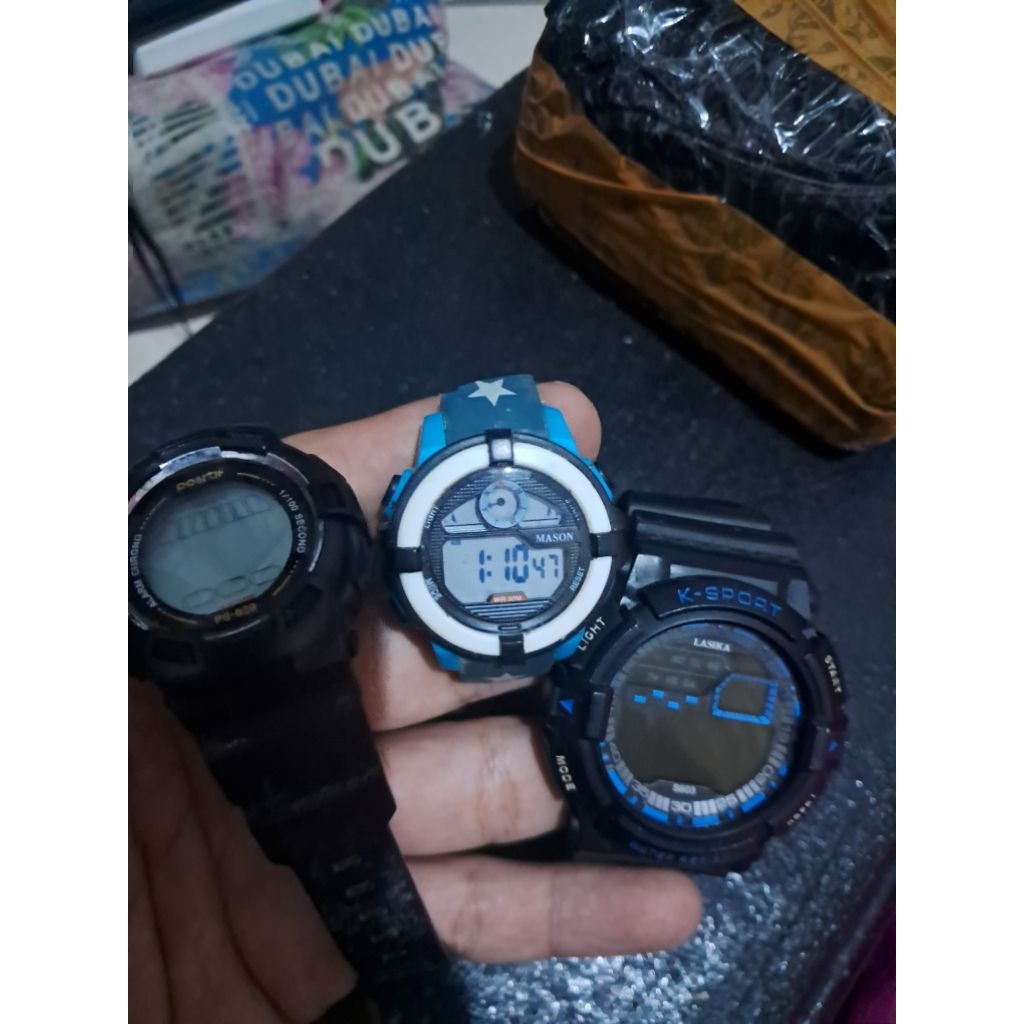 borongan 3pcs jam rusak
