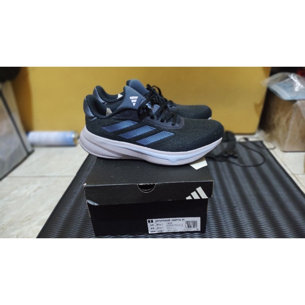 ADIDAS RESPONSE SUPER M – LIKE NEW