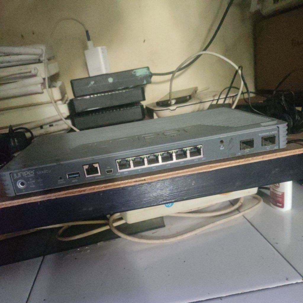 Juniper SRX300