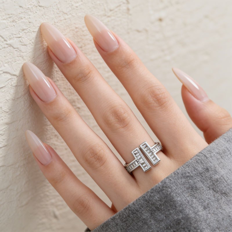 Cincin Desain Huruf T Ganda Simetris Berkilau Permata Potongan Kotak
