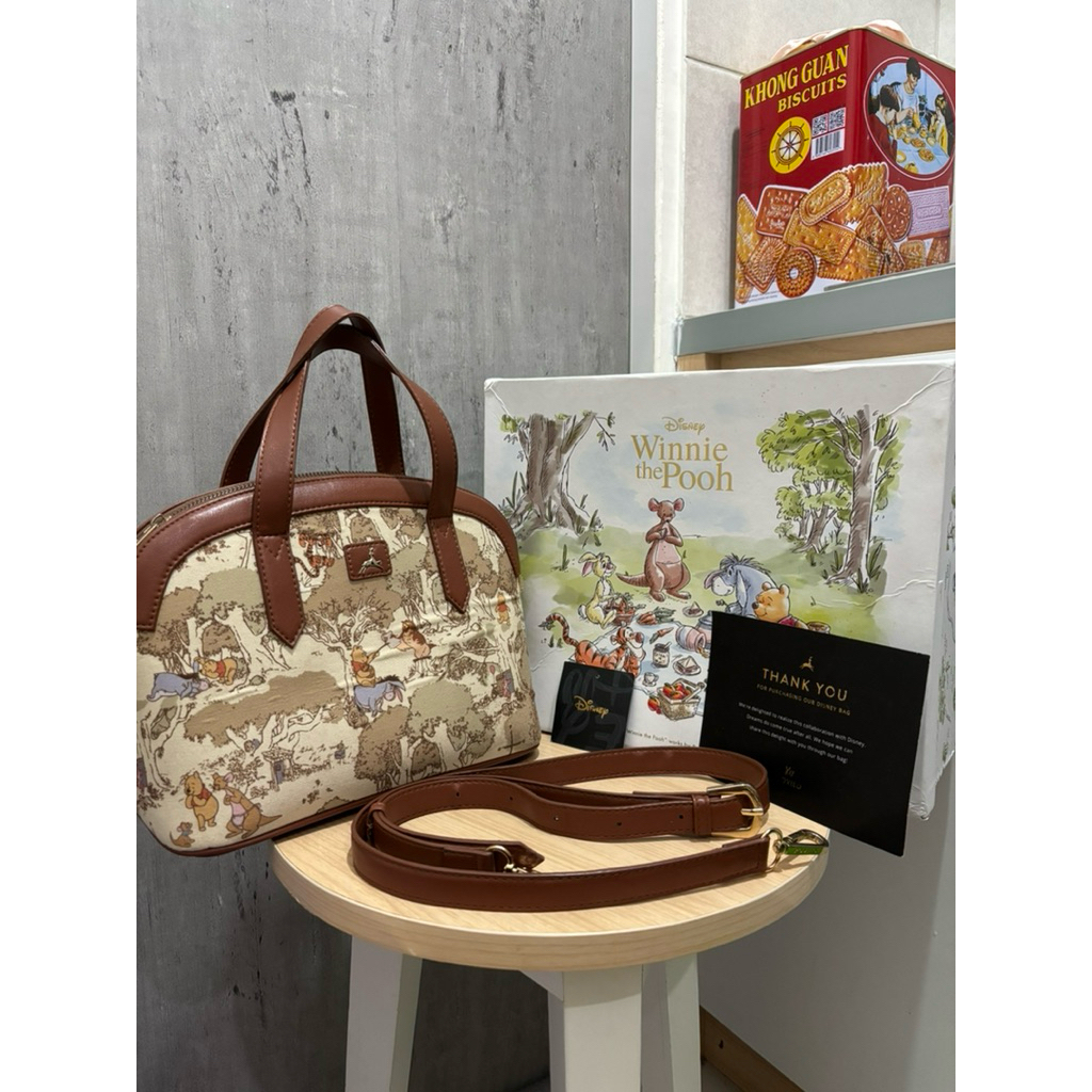 POVILO X WINNIE THE POOH SLING HAND BAG NO DUST BAG NOT TIA THIS IS APRIL