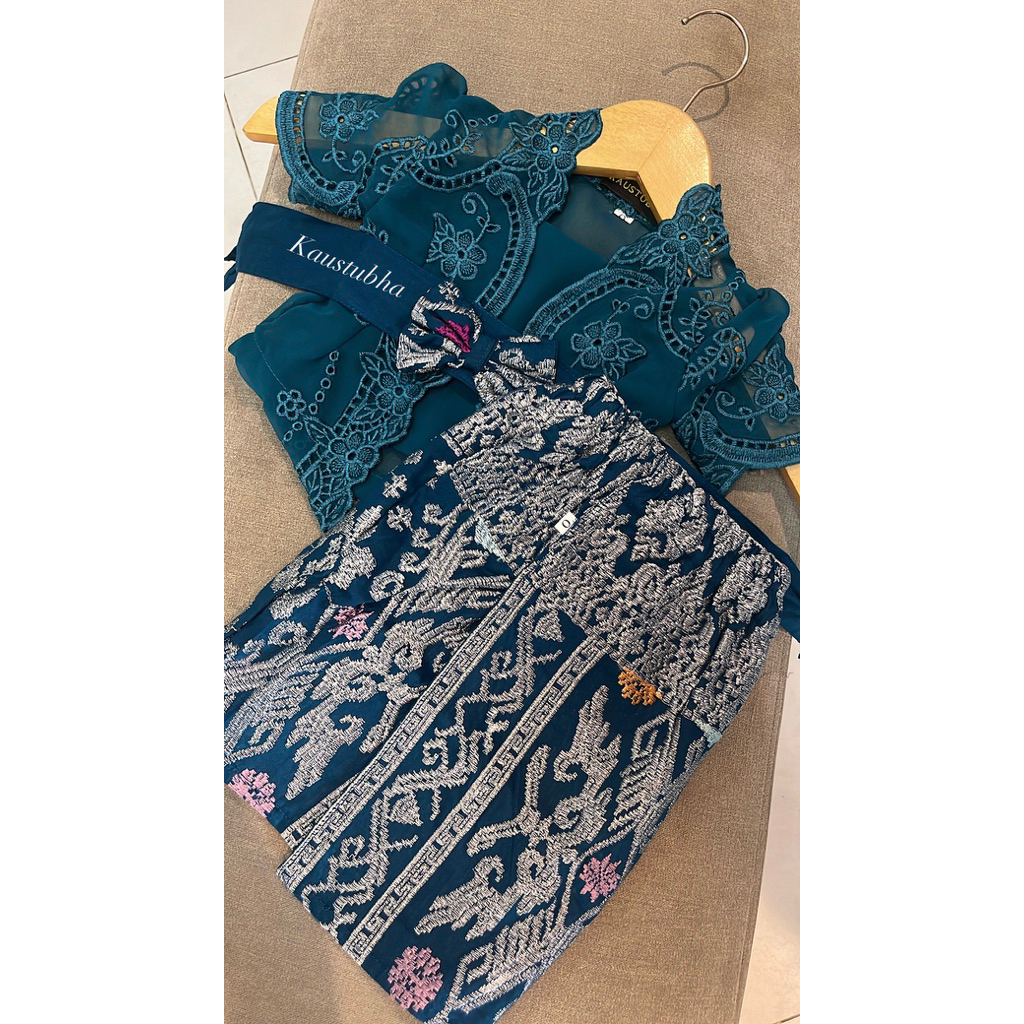 3 Bulanan Setelan Kebaya Anak Perempuan Bali Premium