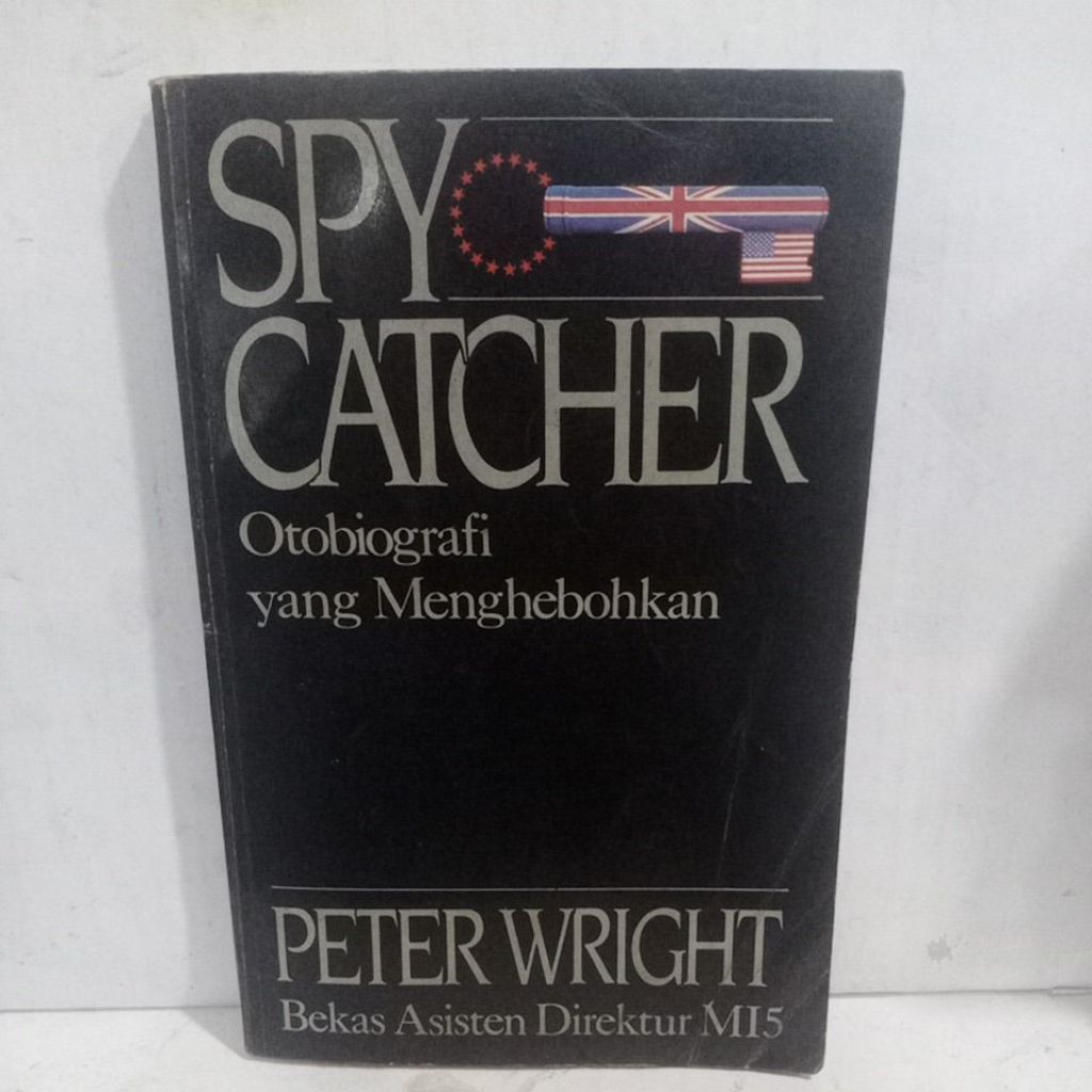 Buku SPY CATCHER Otobiografi yang Menghebohkan