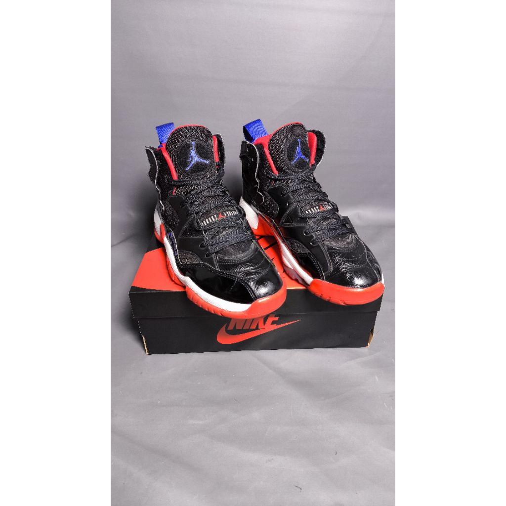 Sepatu basket casual sneakers Jordan Jumpman Two Tray Raptors Second/bekas