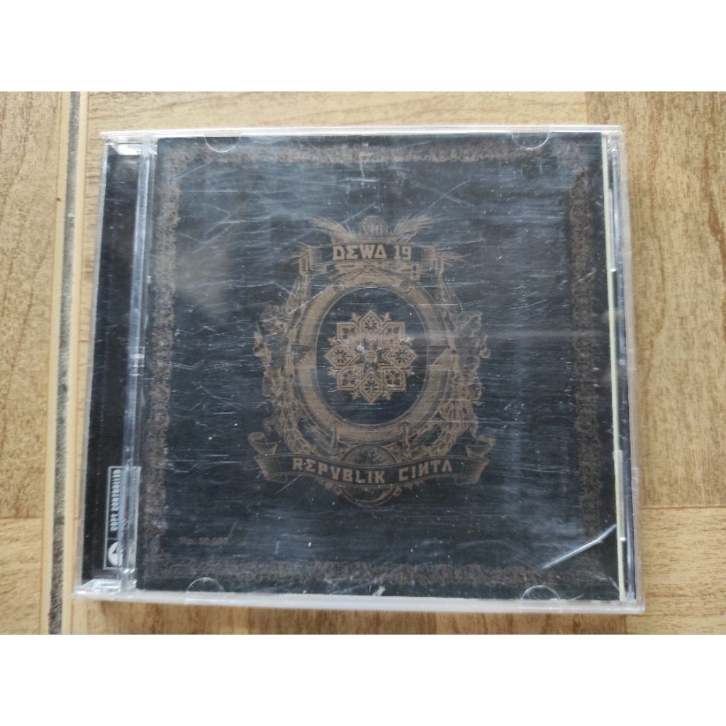 CD DEWA19 "republik cinta"