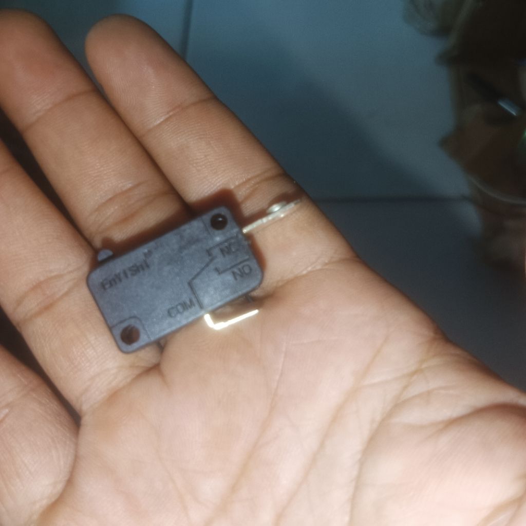 SAKLAR MAGICOM 2 PIN MICRO SWITCH 2 KAKI SEMUA MER